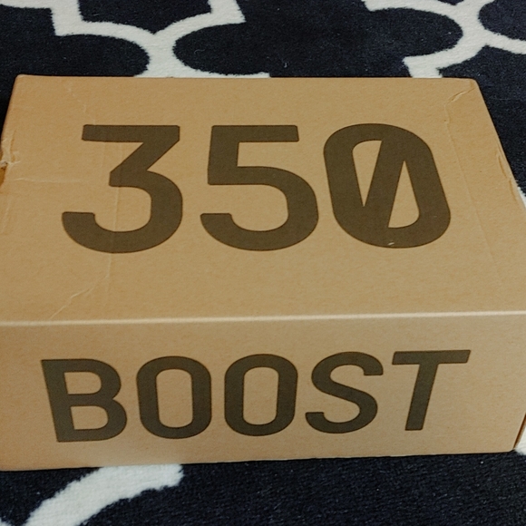 Too small - Picture 7 of 8